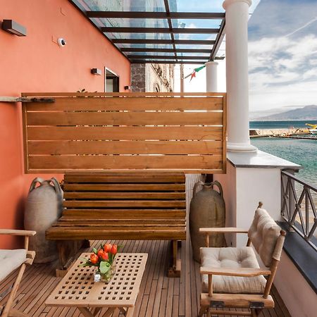 Yacht Club Capo Cervo Suites B&B Sorrento Exterior photo