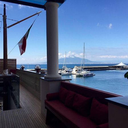 Yacht Club Capo Cervo Suites B&B Sorrento Exterior photo